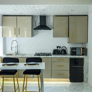  Apartment Luxe